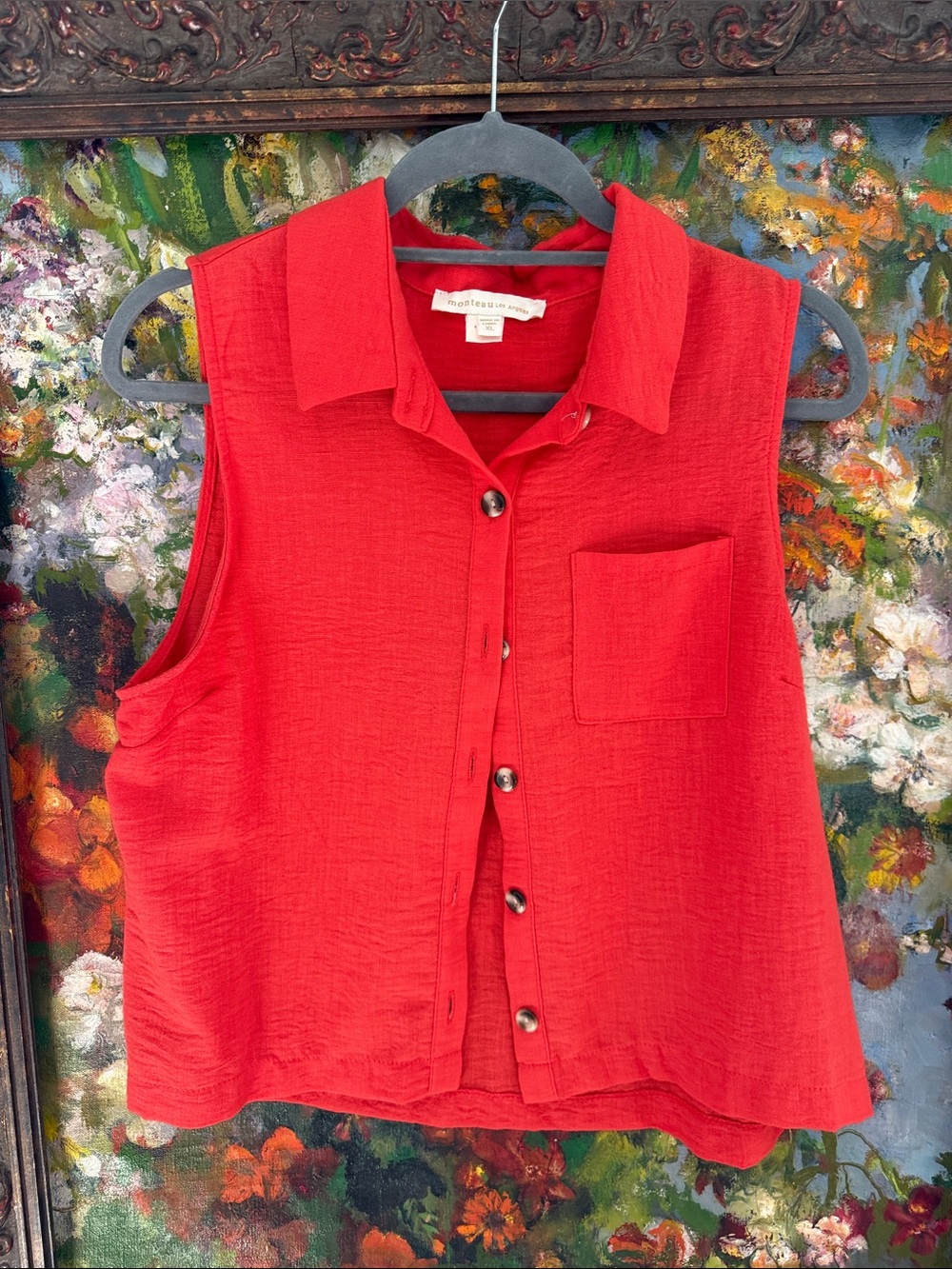 Monteau Red Sleeveless Button-Down Collared Top